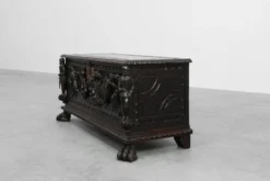 Coffre à couverture en chêne néo-renaissance français, 19e siècle