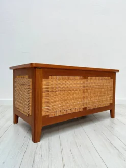Coffre à couvertures / banc de rangement vintage danois en teck des années 1960 par Kai Winding pour Poul Hundevad