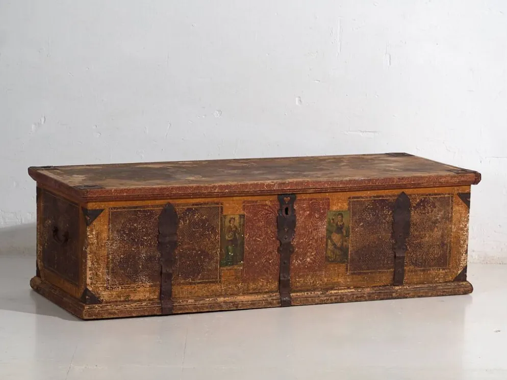 Coffre de mariage ancien d’art populaire (vers 1820)
