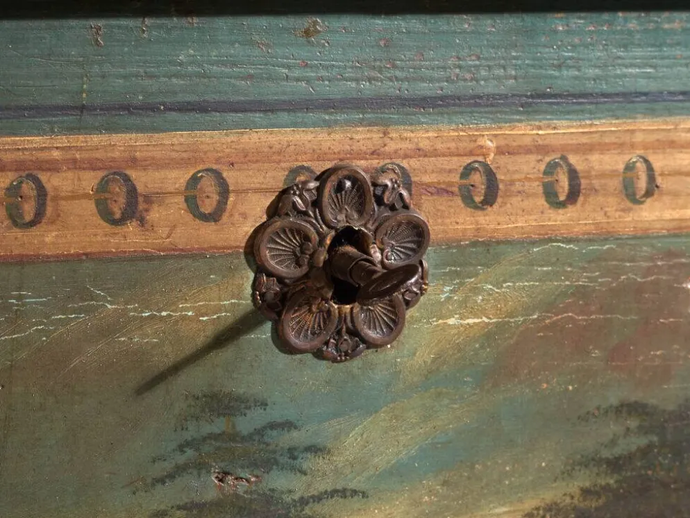Coffre de mariage ancien peint en pin – Empire austro-hongrois , 1841