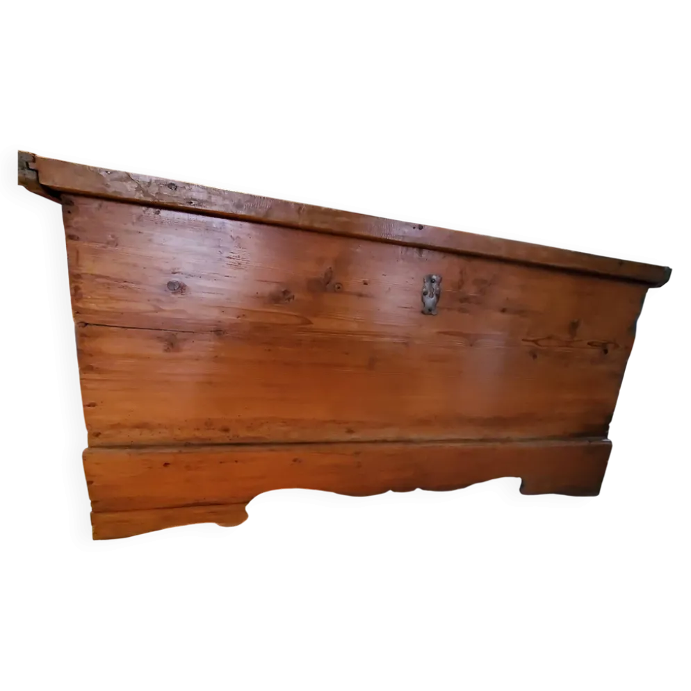 Coffre de mariage en bois massif