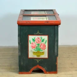 Coffre de mariée en art populaire, daté de 1795