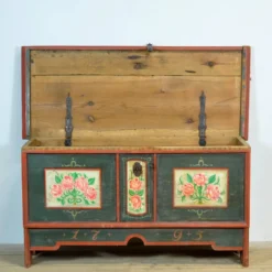 Coffre de mariée en art populaire, daté de 1795