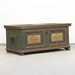 Coffre de mariée peint en art populaire ancien 1853
