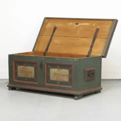 Coffre de mariée peint en art populaire ancien 1853
