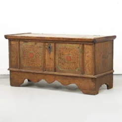 Coffre de mariée peint en art populaire ancien 1737