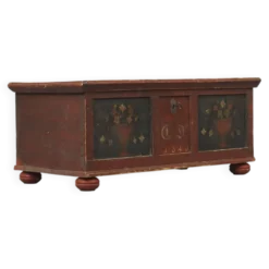 Coffre de mariée peint en art populaire ancien 1840