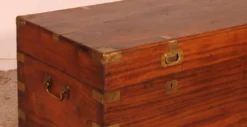 Coffre De Marine En Camphrier du 19° siècle double serrures