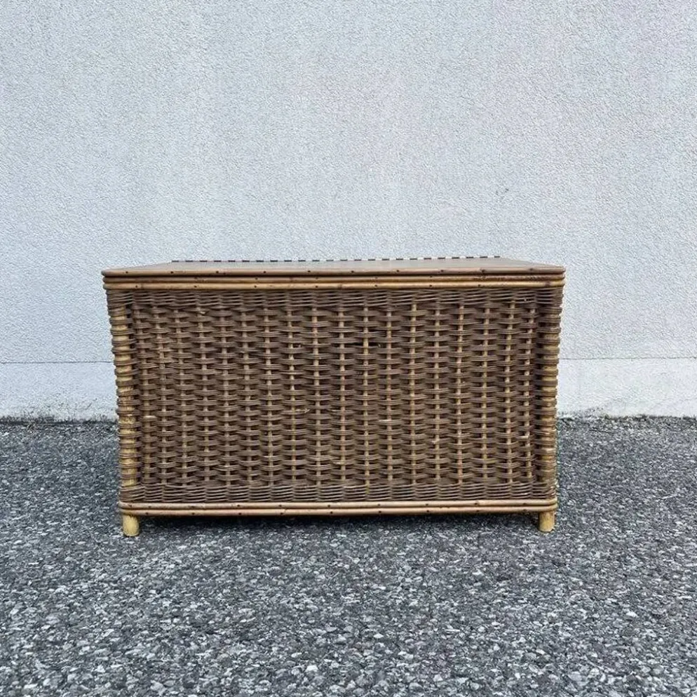 Coffre de rangement ancien