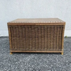 Coffre de rangement ancien