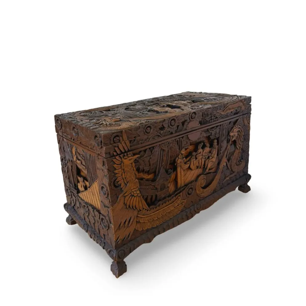 Coffre d'exportation chinois ancien sculpté – Décor de dragon, phénix et paysage