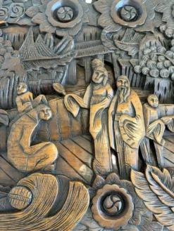 Coffre d'exportation chinois ancien sculpté – Décor de dragon, phénix et paysage