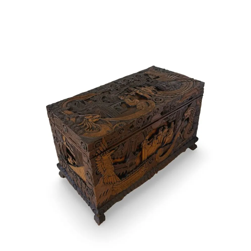 Coffre d'exportation chinois ancien sculpté – Décor de dragon, phénix et paysage