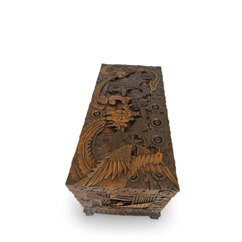Coffre d'exportation chinois ancien sculpté – Décor de dragon, phénix et paysage