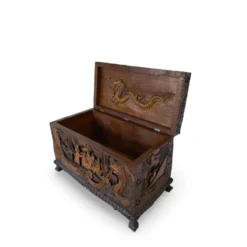 Coffre d'exportation chinois ancien sculpté – Décor de dragon, phénix et paysage