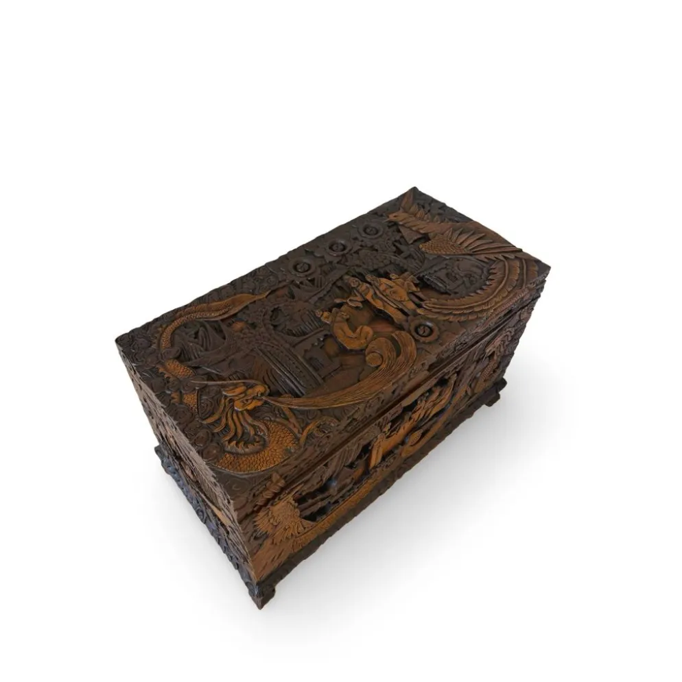 Coffre d'exportation chinois ancien sculpté – Décor de dragon, phénix et paysage