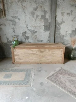 Coffre en bois
