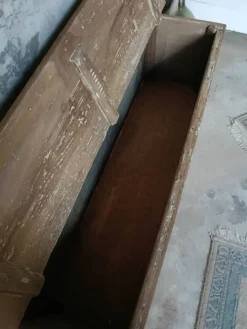Coffre en bois