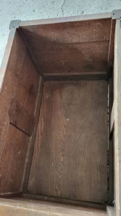 Coffre en bois en chêne massif