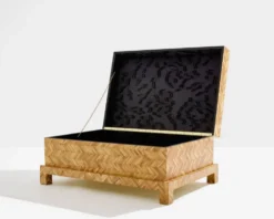Coffre en marqueterie de bambou et laiton Galerie Maison & Jardin 1970