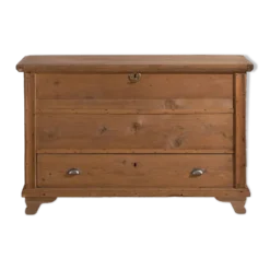 Coffre en pin et laiton, c.1920