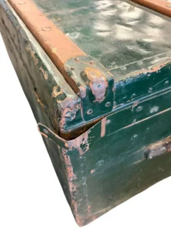 Coffre industriel vintage XL vert en métal / malle de voyage