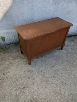 Coffre à jouets en bois