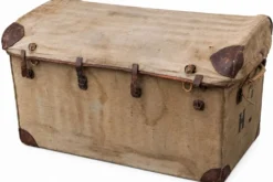 Coffre malle en rotin osier Militaria, Militaire Français Collection