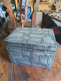 Coffre metal zinc