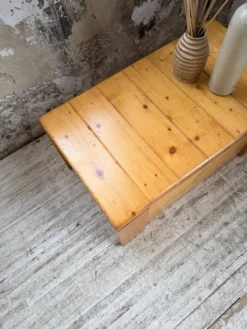 Coffre ou table basse perriand Les Arcs 1800
