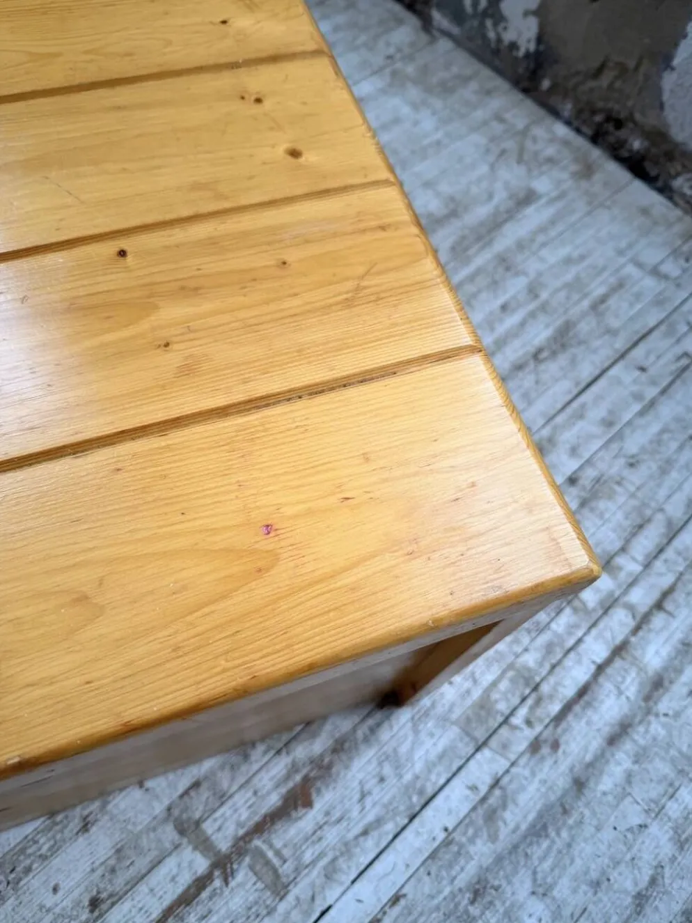 Coffre ou table basse perriand Les Arcs 1800