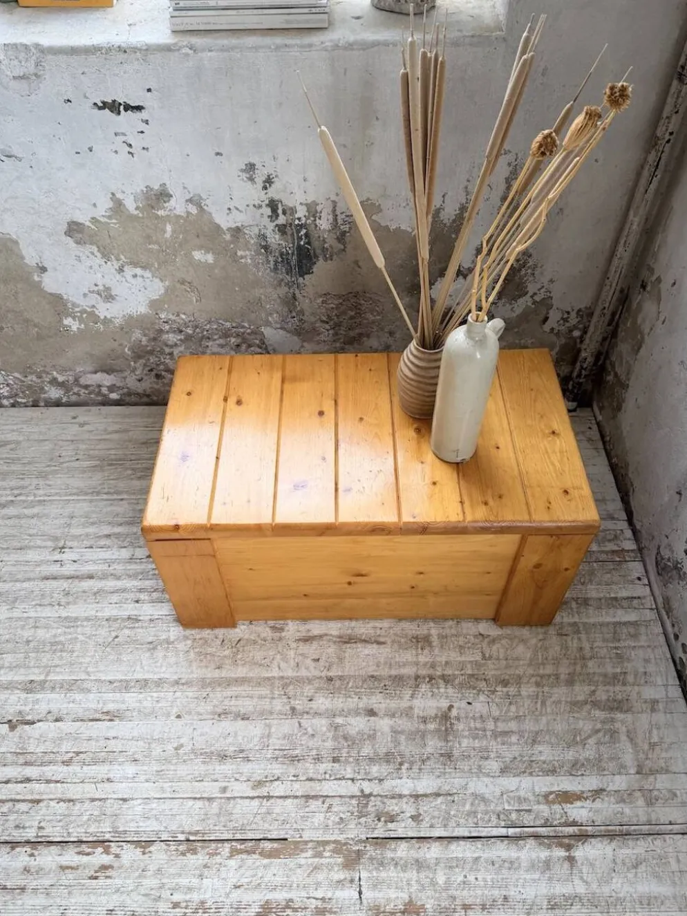 Coffre ou table basse perriand Les Arcs 1800