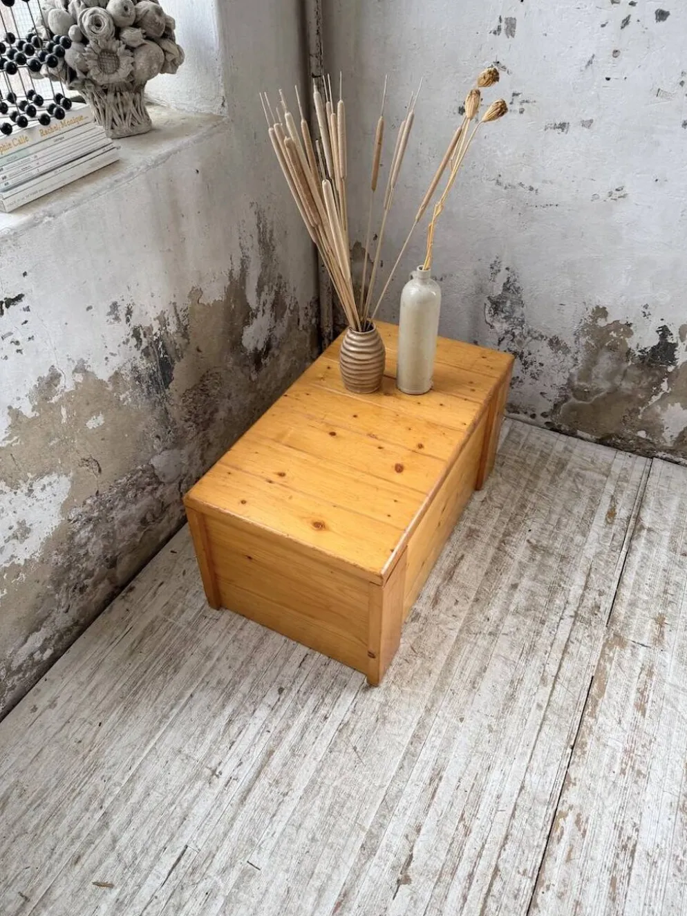 Coffre ou table basse perriand Les Arcs 1800