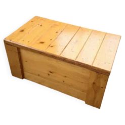 Coffre ou table basse perriand Les Arcs 1800