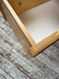 Coffre ou table basse perriand Les Arcs 1800