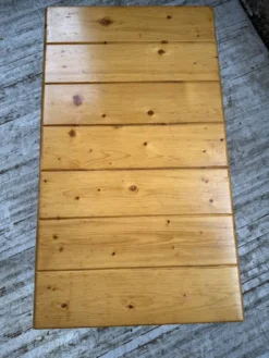 Coffre ou table basse perriand Les Arcs 1800