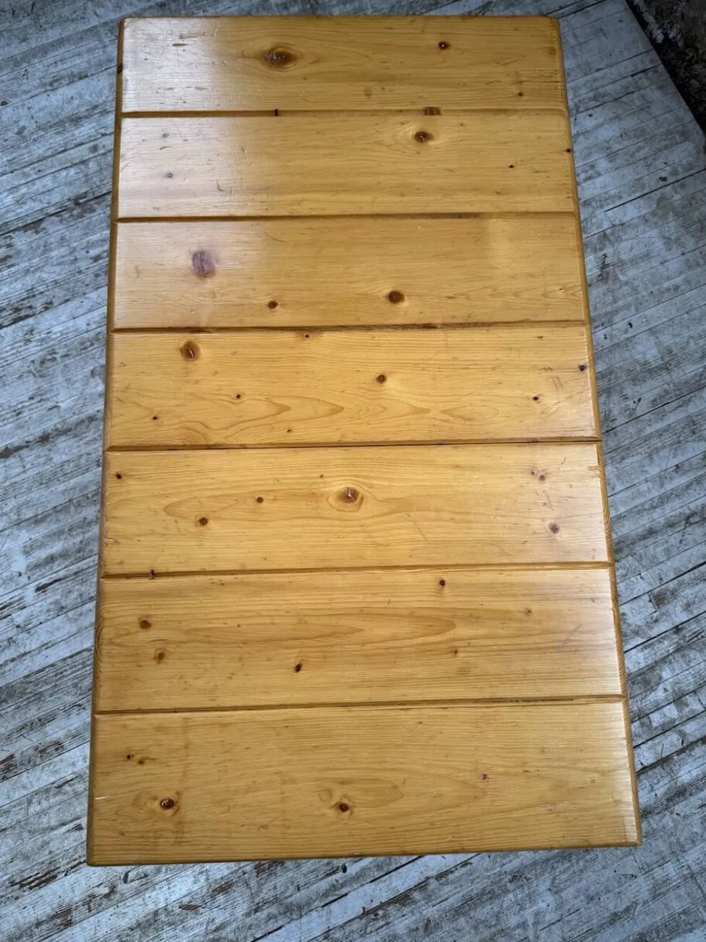 Coffre ou table basse perriand Les Arcs 1800