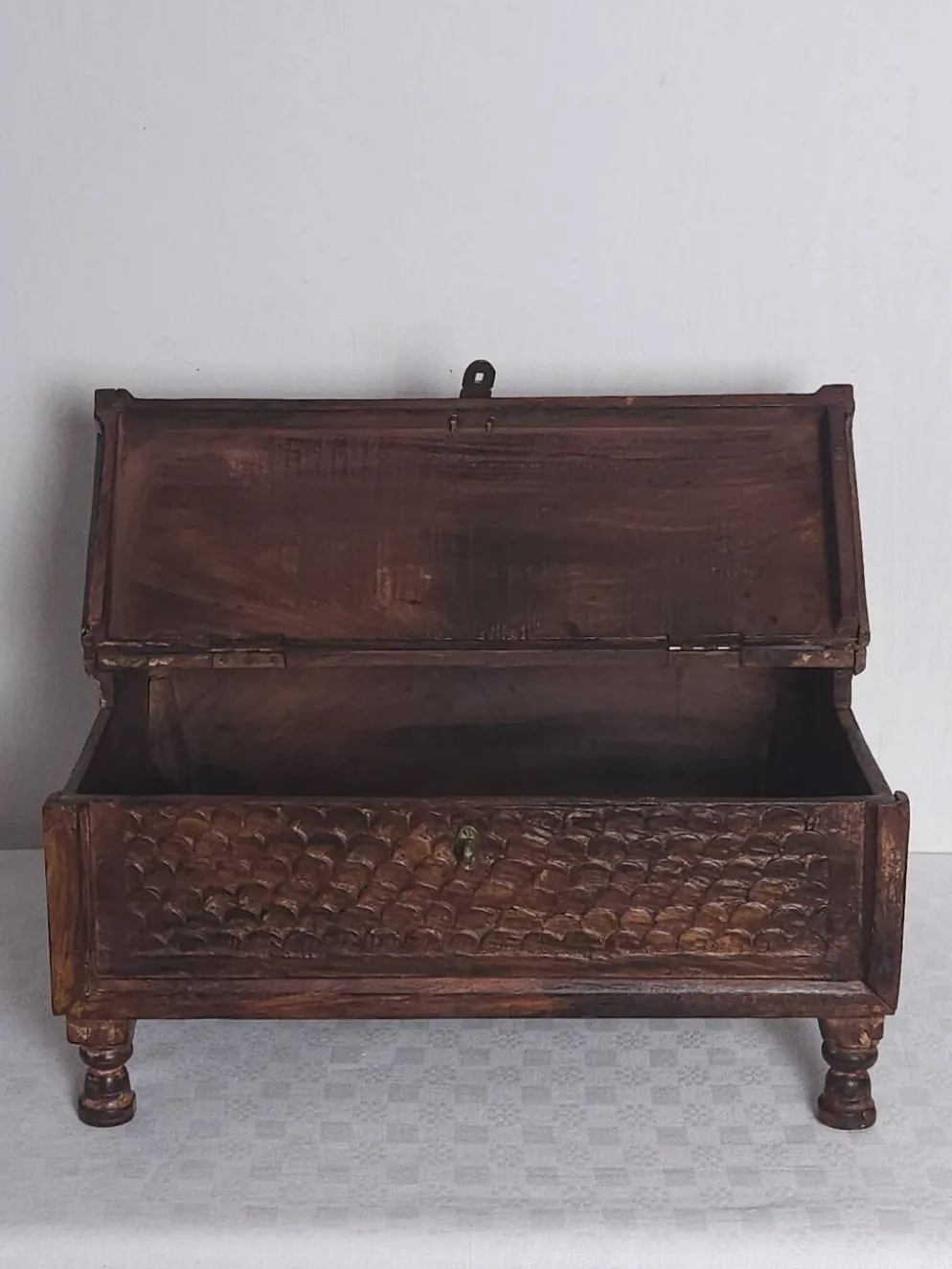 Coffret ancien en bois