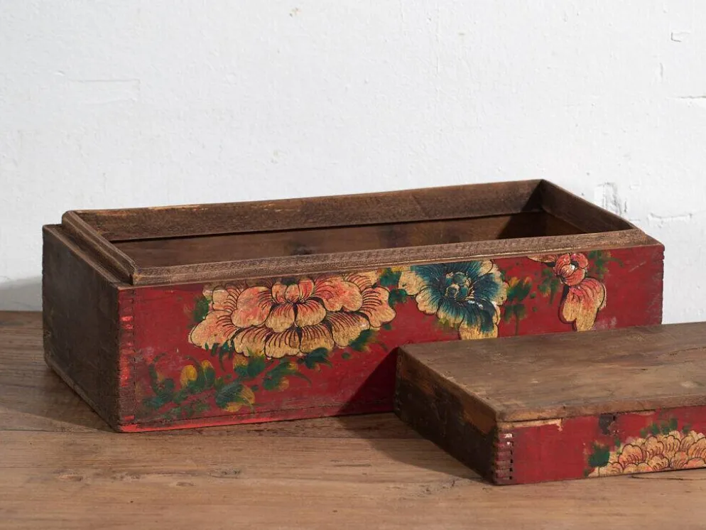 Coffret ancien rouge à motifs floraux (vers 1900) #34
