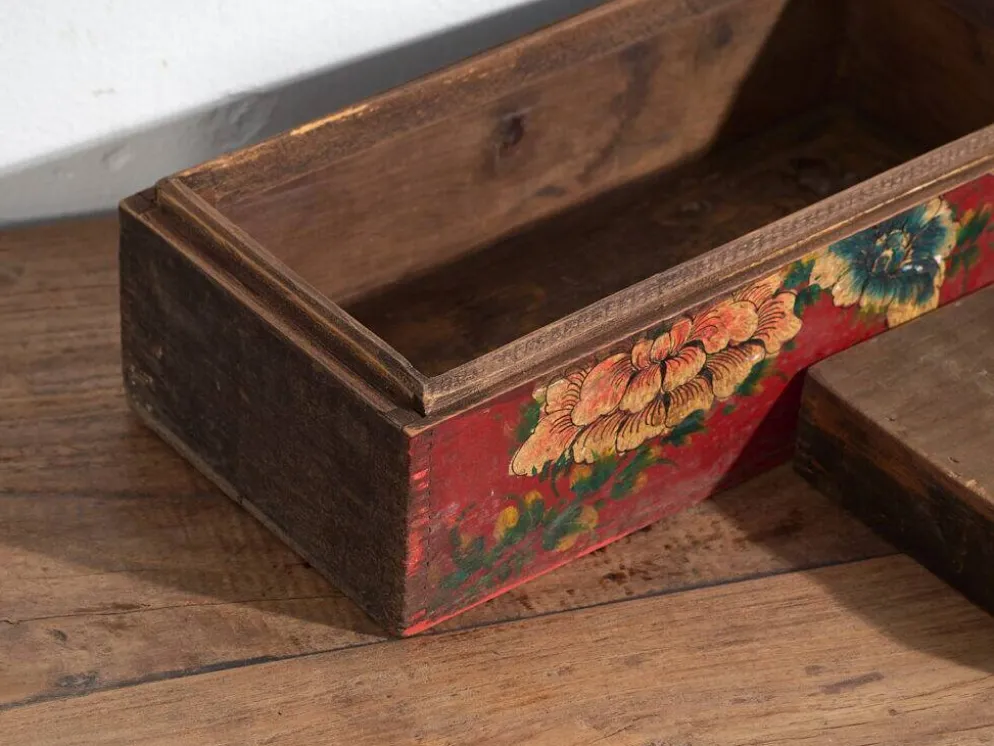 Coffret ancien rouge à motifs floraux (vers 1900) #34