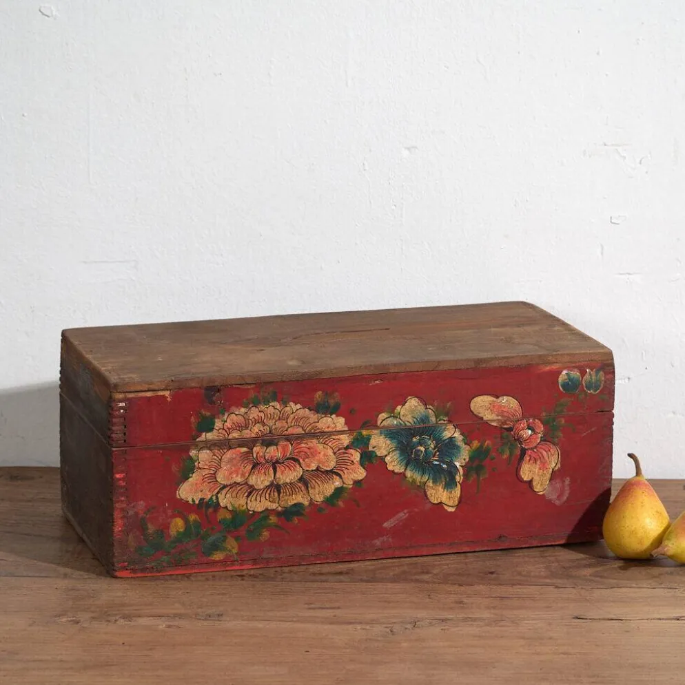 Coffret ancien rouge à motifs floraux (vers 1900) #34