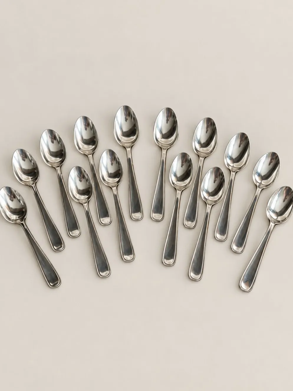Coffret Christofle 12 cuillères à moka en métal argenté