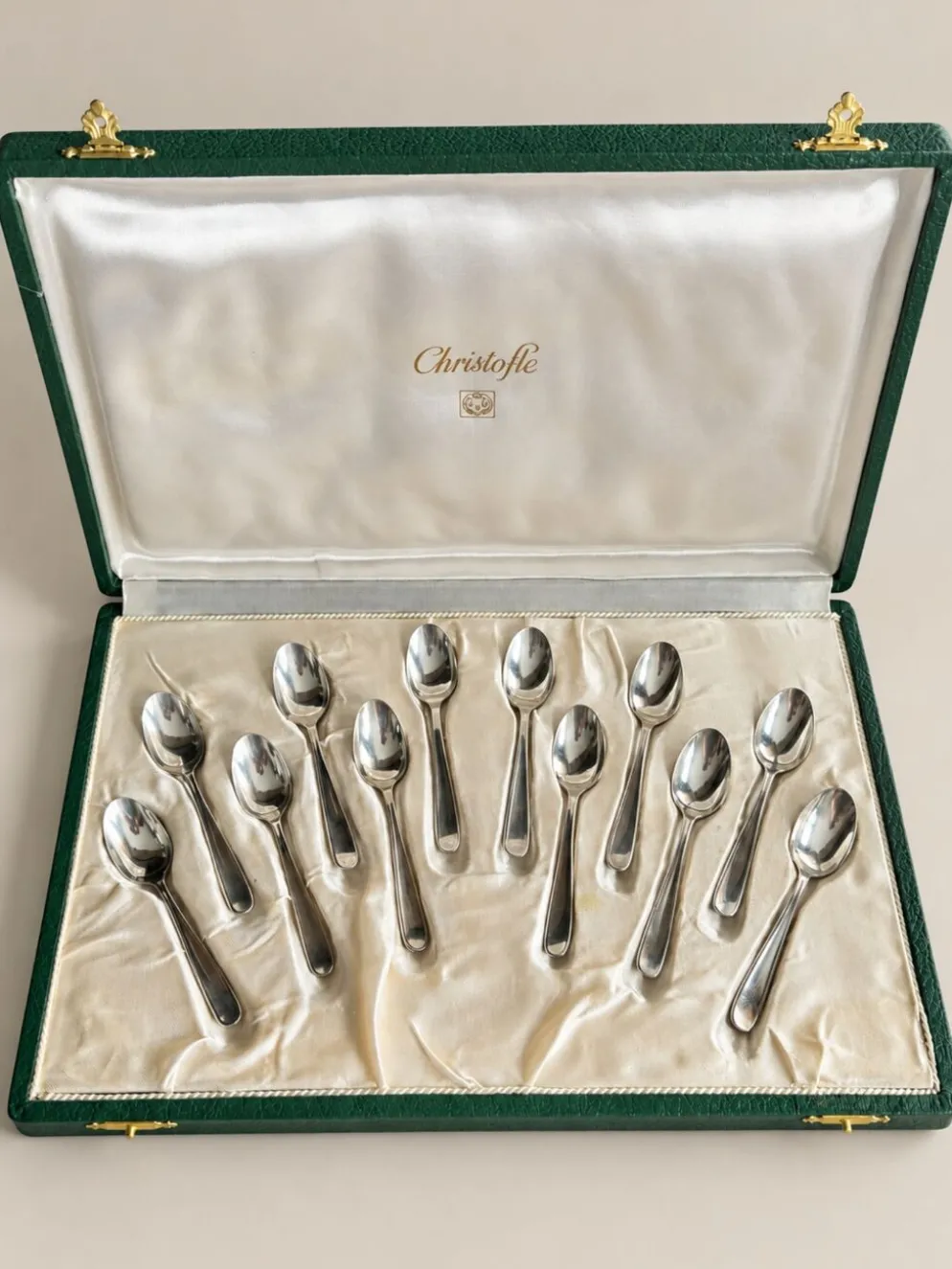Coffret Christofle 12 cuillères à moka en métal argenté