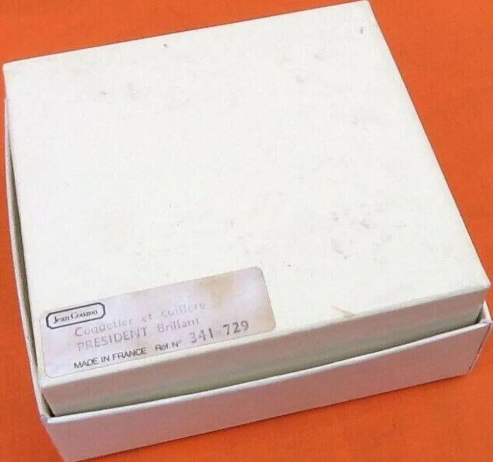 Coffret coquetier et cuillère modèle président Orfèvre Jean Couzon