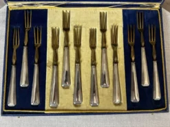 Coffret couteaux et fourchettes