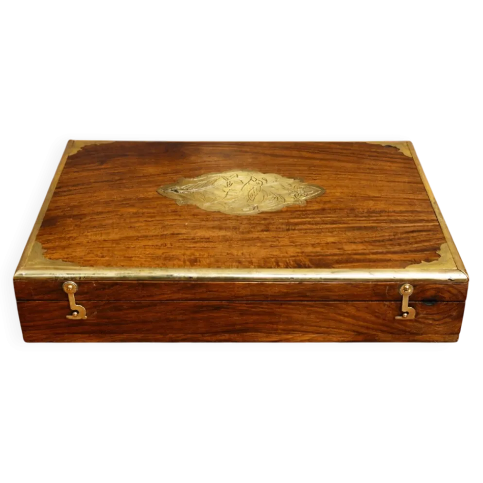 Coffret / écritoire Anglais en bois et laiton marqueté – XXe siècle