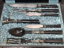 Coffret à découper et à servir 7 pièces du début XXème