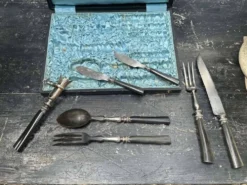 Coffret à découper et à servir 7 pièces du début XXème