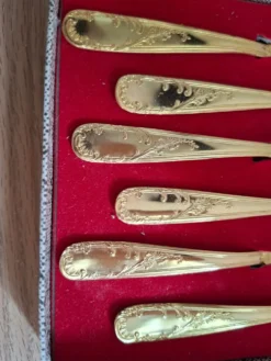 Coffret de 6 cuillères à café dorées à l’or fin