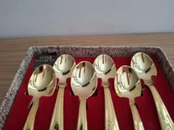 Coffret de 6 cuillères à café dorées à l’or fin